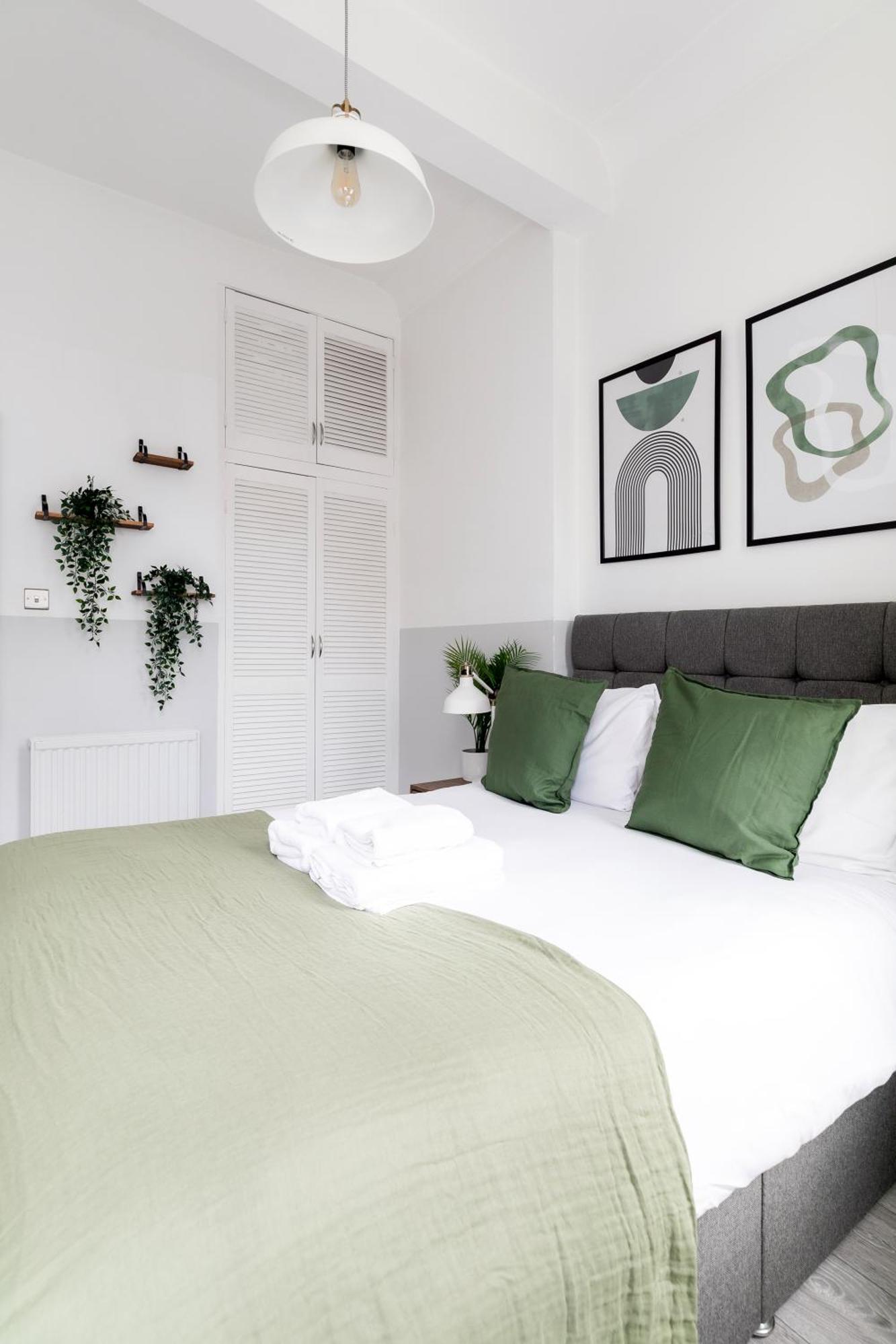 Modern Kensington Apartments London Exterior photo