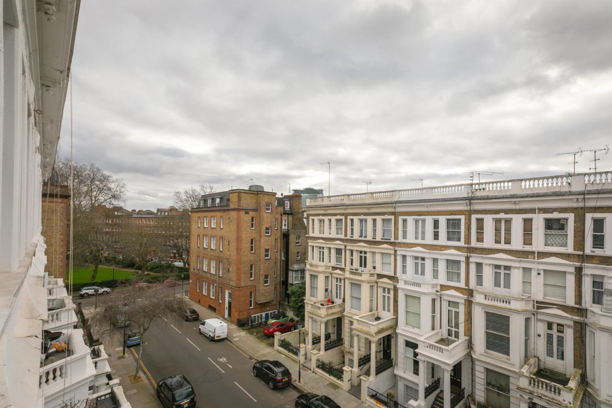 Modern Kensington Apartments London Exterior photo